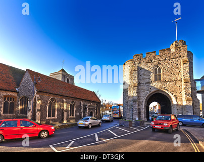 Westgate è una guardiola medievale in Canterbury Kent England Foto Stock