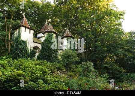 Castello da favola a Efteling si trova a Kaatsheuvel nei Paesi Bassi. Fantasy basato la famiglia themepark. Foto Stock