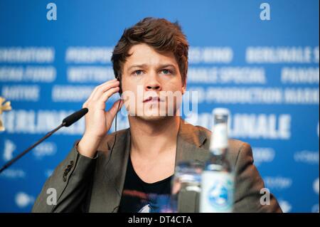 Berlino, Germania. 8 Feb 2014. dÌÄåÁm Varga assiste un photocall per il film Ì¢??Terra di tempeste' durante la 64a Berlinale Festival Internazionale del Cinema di Berlino, in data 8 febbraio 2014. © Goncalo Silva/NurPhoto/ZUMAPRESS.com/Alamy Live News Foto Stock