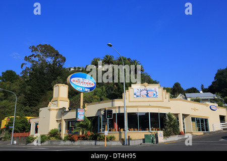 Art Deco capitale Napier, Breakers Cafe Bar, 189 Tennyson Street, Napier Hawkes Bay, Isola del nord della Nuova Zelanda Foto Stock