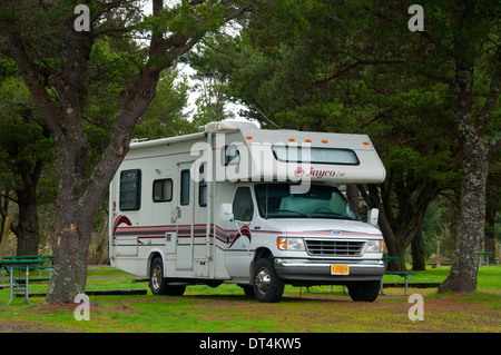 Camper in campeggio, porto di Siuslaw, Firenze, Oregon Foto Stock