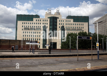 MI5 Edificio, Londra Foto Stock