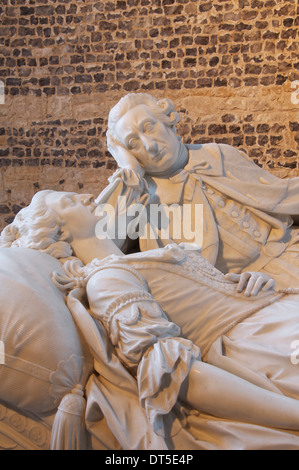 La Damer monumento in Milton Abbey raffigura l'Addolorata Joseph Damer lutto moglie morta Lady Caroline. Milton Abbas, Dorset, Inghilterra. Regno Unito. Foto Stock