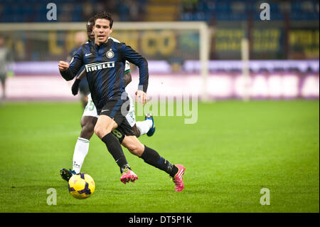 Milano, Italia. Il 9 febbraio, 2014. Hernanes (Inter) durante la Serie Amatch tra Inter vs Sassuolo, su 09 Febbraio, 2014. Foto: Adamo di Loreto/NurPhoto Credito: Adamo di Loreto/NurPhoto/ZUMAPRESS.com/Alamy Live News Foto Stock