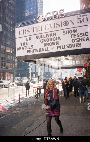 Ed Sullivan Theater di Broadway a New York con il marquee duplicando l'originale Beatles marquee Foto Stock