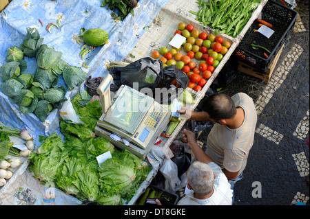 Funchal Madeira al coperto Mercato di frutta e verdura Mercado dos Lavradores Foto Stock