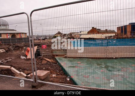 Dundee, Scotland, Regno Unito. 12 Febbraio, 2014. Ristrutturare il Dundee stazione ferroviaria è parte del lungomare di progetto di sviluppo vicino al "RRS Discovery Nave" a "Discovery Point" a Dundee in Scozia. Credito: Dundee fotografico / Alamy Live News Foto Stock