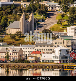 Chiesa Akureyi ed edifici, Akureyri, Islanda Foto Stock