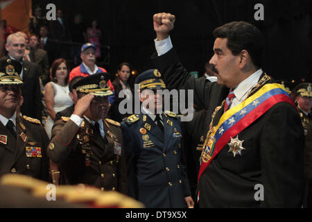 Aragua, Venezuela. 12 feb 2014. Presidente venezuelano Nicolás Maduro risolve il bicentenario sfilata di vittoria, Aragua, Venezuela, nel febbraio 12, 2014. Credito: AVN/Xinhua/Alamy Live News Foto Stock