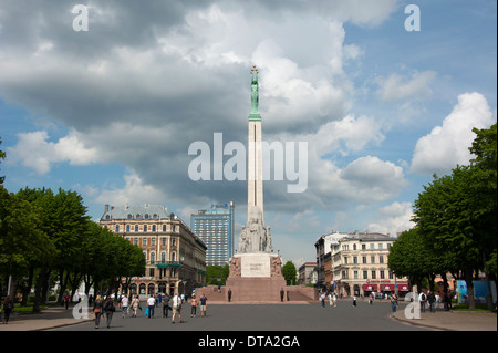 Il Monumento alla Libertà, Riga, Lettonia, Paesi Baltici Foto Stock