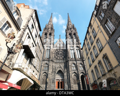 Clermont-ferrand, Francia, Notre- Dame-de- l'Assomption nella città vecchia Foto Stock