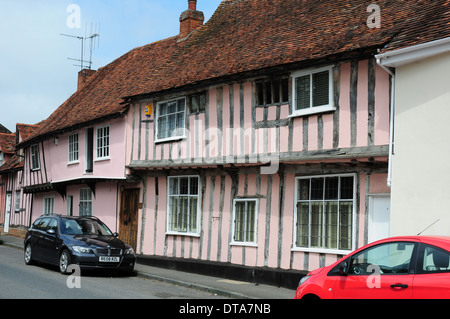 Rosa lavato timberframed case in Water Street, Lavenham, Suffolk. Foto Stock