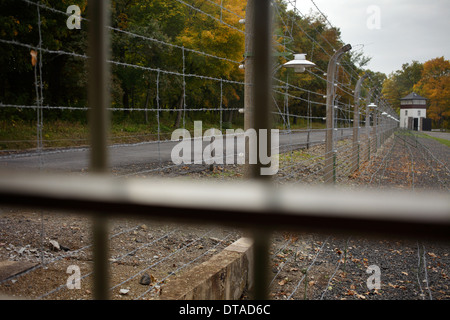 Recinto elettrico attorno al memoriale di Buchenwald posto, Germania Foto Stock