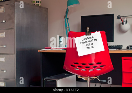 Lunga pausa pranzo. Le richieste dei lavoratori P45 essere inviata in Brasile Foto Stock