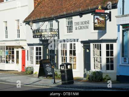Il cavallo & Groom pub e ristorante, Broad Street, Alresford, Hampshire, Inghilterra, Regno Unito Foto Stock