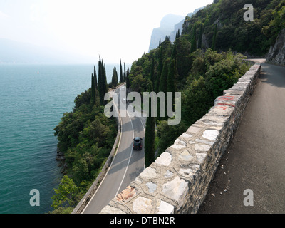 Tremosine , Italia, Lago di Garda embankment Foto Stock