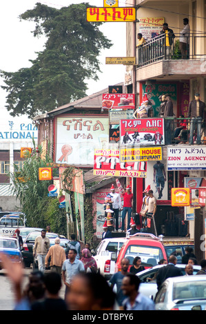 Scena di strada, Piazza, Addis Abeba, Etiopia Foto Stock