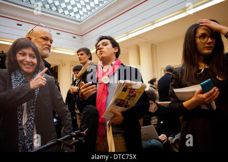 Parigi, Francia. Xiii Febbraio, 2014. Anne Hidalgo nella scuola di scienza Politique per ''Forum des municipalitÃƒ©s' © Michael Bunel/NurPhoto/ZUMAPRESS.com/Alamy Live News Foto Stock