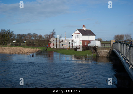 Cartford ponte a pedaggio e casa di pedaggio presso il fiume Wyre Foto Stock