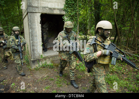 Illkirch- Grafenstaden, Francia, soldati di JgBtl 291 in corrispondenza di un corso di formazione Foto Stock