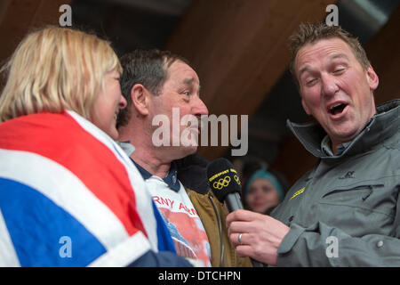 Sochi, Russia. 14 feb 2014. I genitori di Yarnold a 2014 Olimpiadi invernali dello scheletro di donna, sanki centro slide, Sochi, Russia, Credito: Azione Plus sport/Alamy Live News Foto Stock