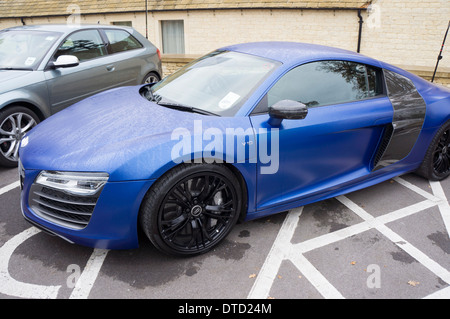 Audi R8 presso un concessionario principale giornata della pubblicità Foto Stock