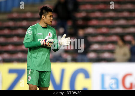 Charleroi in Belgio. 15 feb 2014. Eiji Kawashima (Standard) Calcio : Jupiler Pro League match tra Sporting Charleroi 0-1 Standard de Liege a Stade du Pays de Charleroi in Charleroi Belgio . Credito: AFLO/Alamy Live News Foto Stock