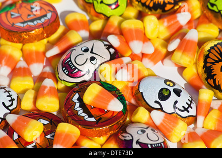 American Happy Halloween trick or Treat colorate caramelle dall'alto immagini foto grandi ad alta risoluzione orizzontale negli Stati Uniti ad alta risoluzione Foto Stock