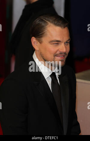 Londra, UK, 16 febbraio 2014. Leonardo DiCaprio assiste l'EE British Academy Film Awards 2014 presso la Royal Opera House di Londra, Regno Unito Foto Stock