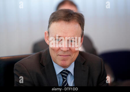 Berlino, Germania. Febbraio 17th, 2014. SPD leadership meeting a Willy Brandt Haus a Berlino. / Immagine: Thomas Oppermann (SPD), Lider del gruppo parlamentare SPD. Credito: Reynaldo Chaib Paganelli/Alamy Live News Foto Stock