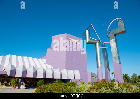 USA Florida Sarasota FL van Wezel Performing Arts Hall music entertainment centre auditorium stadio mostra la vita notturna Foto Stock