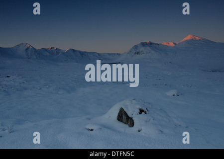 Il Blackmount e Rannoch Moor presso sunrise, Argyll & Bute Foto Stock