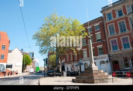 Croce nei giorni feriali nella città di Nottingham, Nottinghamshire REGNO UNITO Inghilterra Foto Stock