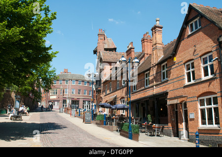 Strada del castello nella città di Nottingham, Nottinghamshire REGNO UNITO Inghilterra Foto Stock