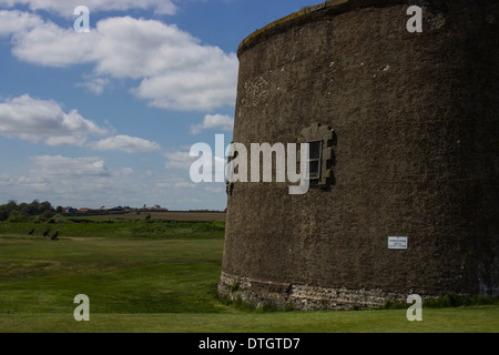 Martello Tower Kingsfleet sul campo da golf. Felixstowe Ferry Inghilterra Suffolk REGNO UNITO Foto Stock