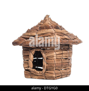 Birdhouse contro uno sfondo bianco Foto Stock