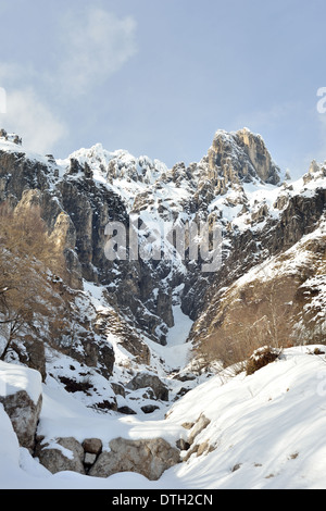 Picco della Grigna meridionale vista dal canalone porta Foto Stock