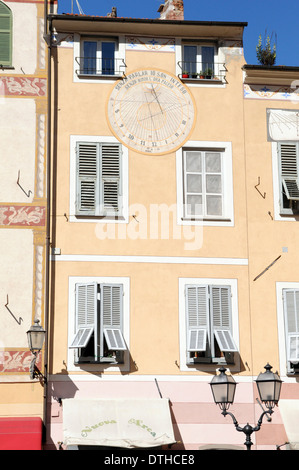 Scorcio del centro storico del villaggio di finalborgo Foto Stock