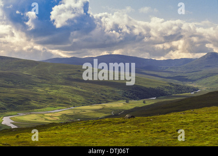 GLEN CASSLEY E IL FIUME CASSLEY IN SUTHERLAND Scozia Scotland Foto Stock