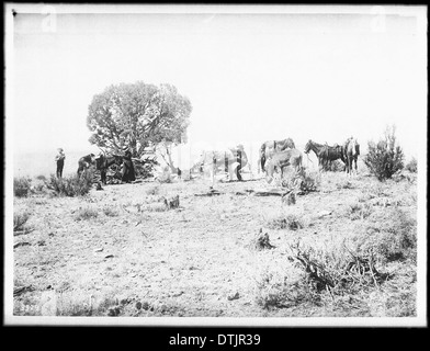 Parte rompendo il campeggio sul punto sublime, North Rim, del Grand Canyon, ca.1900-1930 Foto Stock