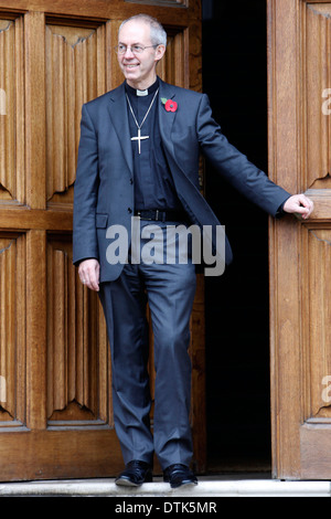 L Arcivescovo di Canterbury, Justin Welby (R) con la moglie Caroline Foto Stock