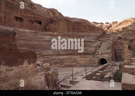 Anfiteatro romano di Petra Giordania un Sito Patrimonio Mondiale dell'UNESCO Foto Stock