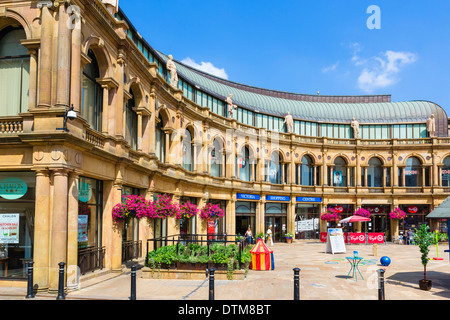 La Victoria Shopping Centre, Harrogate, North Yorkshire, Inghilterra, Regno Unito Foto Stock