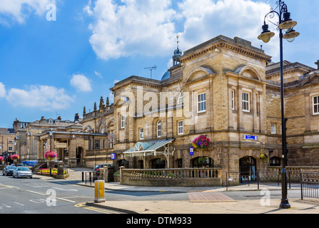 Il Royal Terme edifici, Harrogate, North Yorkshire, Inghilterra, Regno Unito Foto Stock