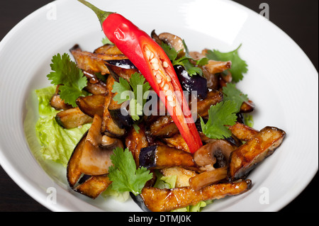 Insalata di melanzane arrosto Foto Stock