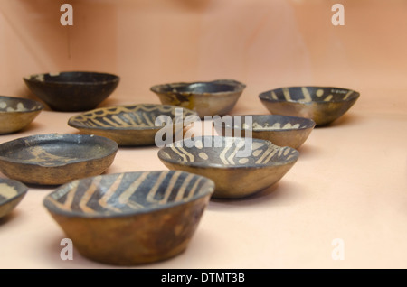 Il Brasile, Amazon, Manaus, Il Museo Indiano. Tradizionale Indiano indigeni in ceramica. Foto Stock