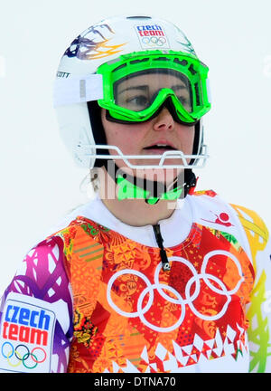 La Repubblica ceca è Sarka Strachova mostrato durante la Slalom speciale femminile a Sochi 2014 Olimpiadi invernali, Venerdì, Febbraio 21, 2014, in Krasnaya Polyana, Russia. (CTK foto/Vondrous Romano) Foto Stock