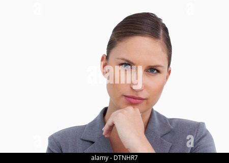 Close up tradeswoman in pensatori pongono Foto Stock