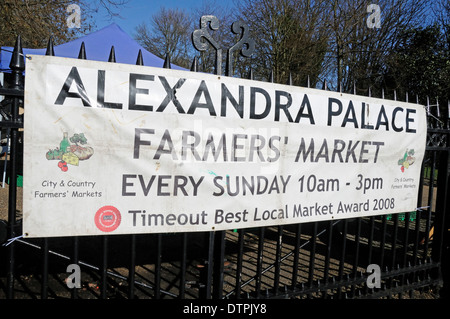 Alexandra Palace agricoltore" mercato banner o segno, London Borough of Haringey, England Regno Unito Foto Stock