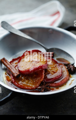 Cannella caramellate mele Foto Stock